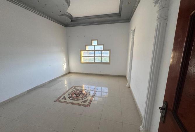 102835195 - Property Image 3
