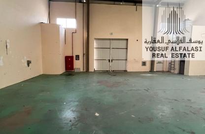 Warehouse - Studio - 2 Bathrooms for rent in Umm Al Thuoob - Umm Al Quwain
