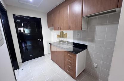 Apartment - Studio - 1 for rent in The Gardens Apartments 1 - The Gardens Buildings - The Gardens - Dubai