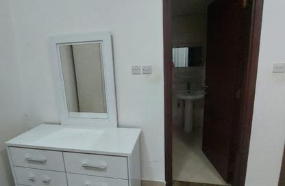 Apartment - 1 - 2 for rent in Capital Tower - Al Wahda - Sharjah