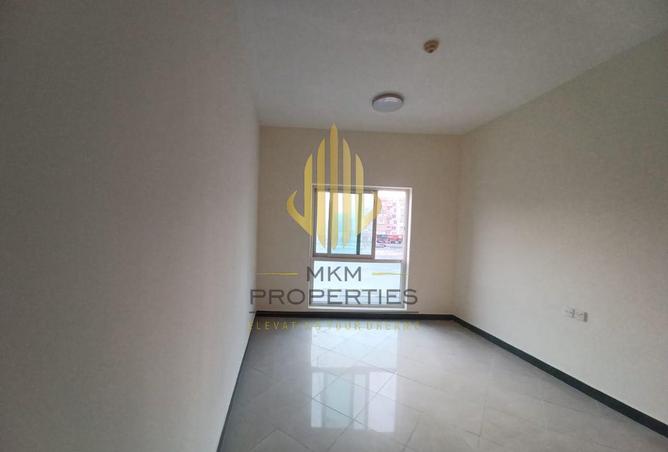 Spacious 2 BHK | Al Dana 2 | 62K | 4 Cheques