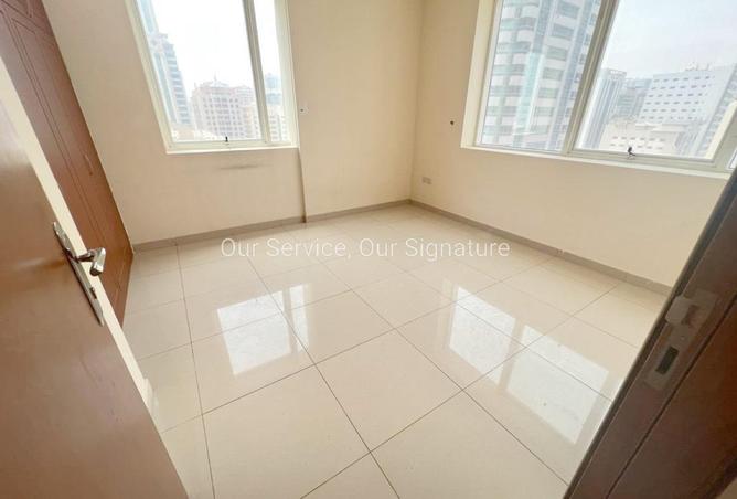 102836305 - Property Image 3
