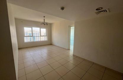 Apartment - 3 Bedrooms - 4 Bathrooms for rent in Al Khan Corniche - Al Khan - Sharjah