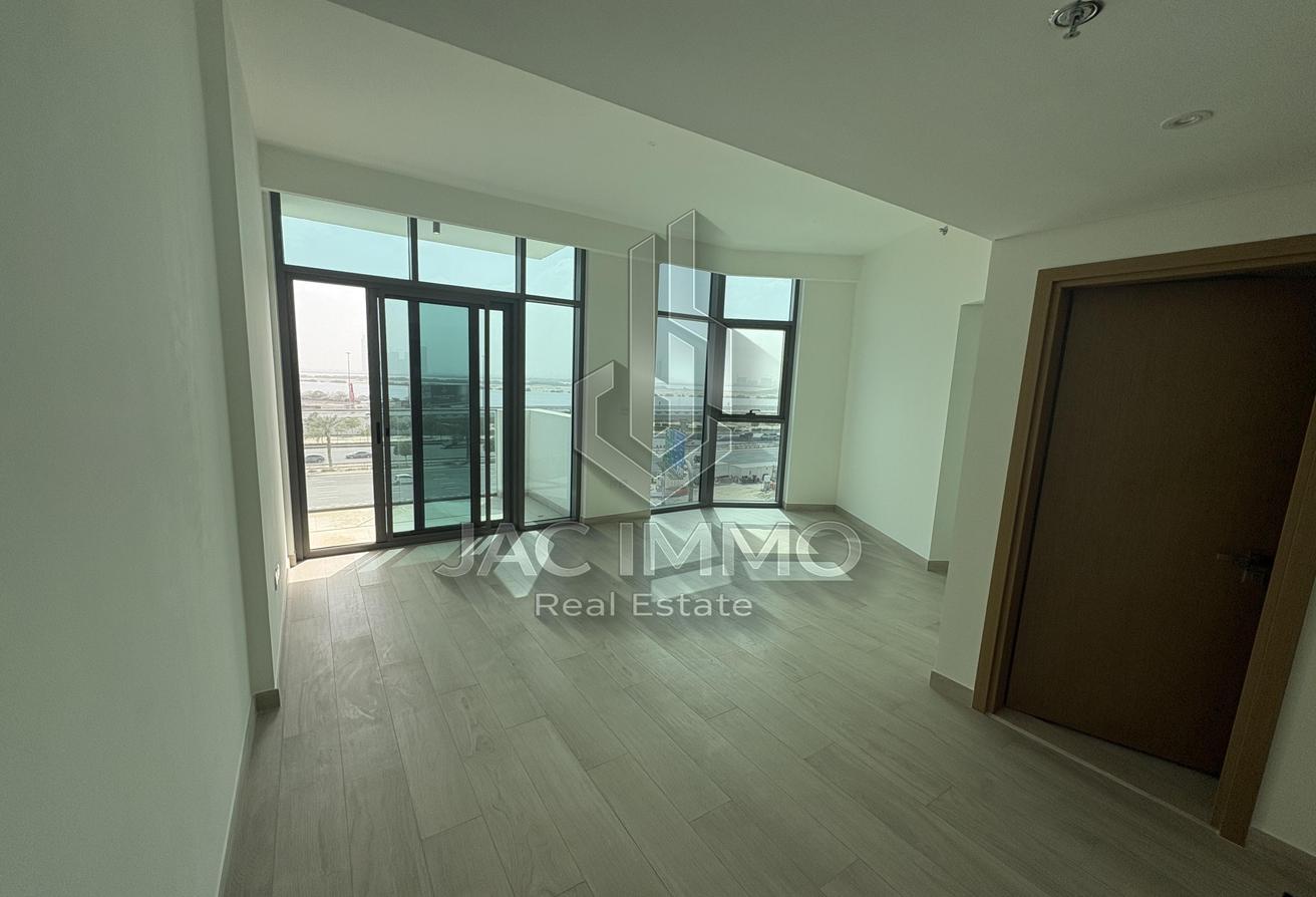 Spacious Living | Modern Finish | Prime Area photo 8