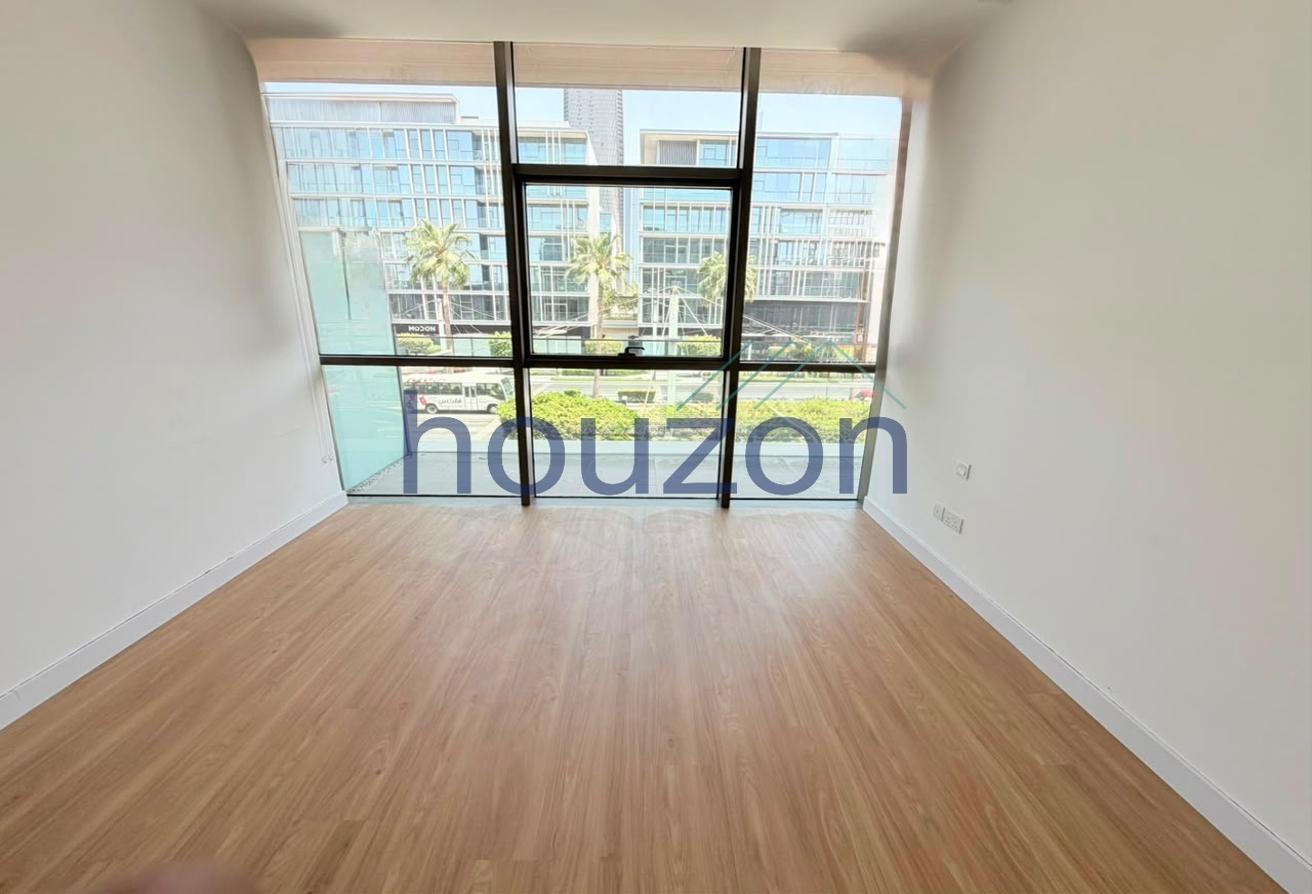 Modern+Renovated 1BR | Burj Khalifa+Boulevard View photo 7