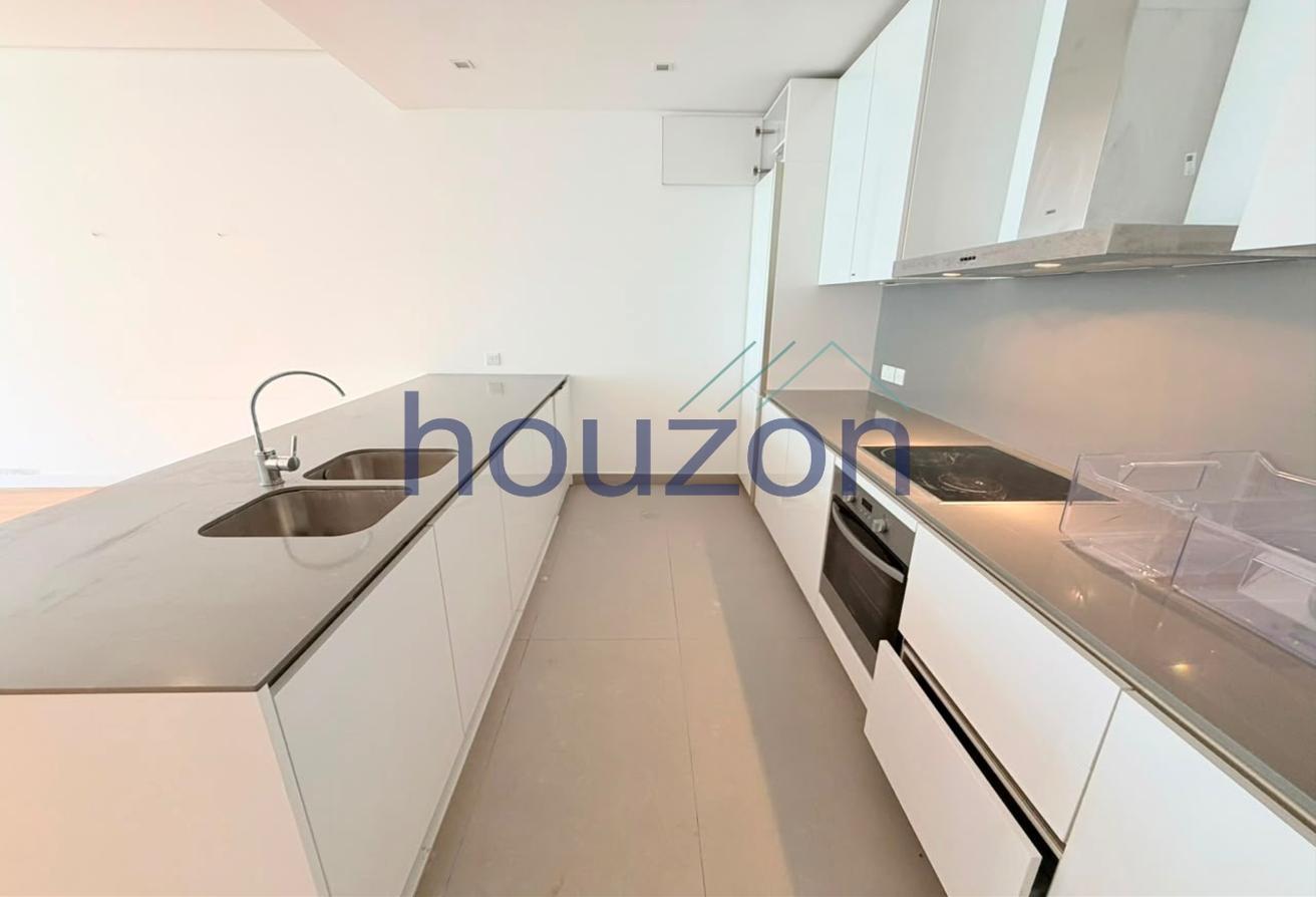 Modern+Renovated 1BR | Burj Khalifa+Boulevard View photo 5