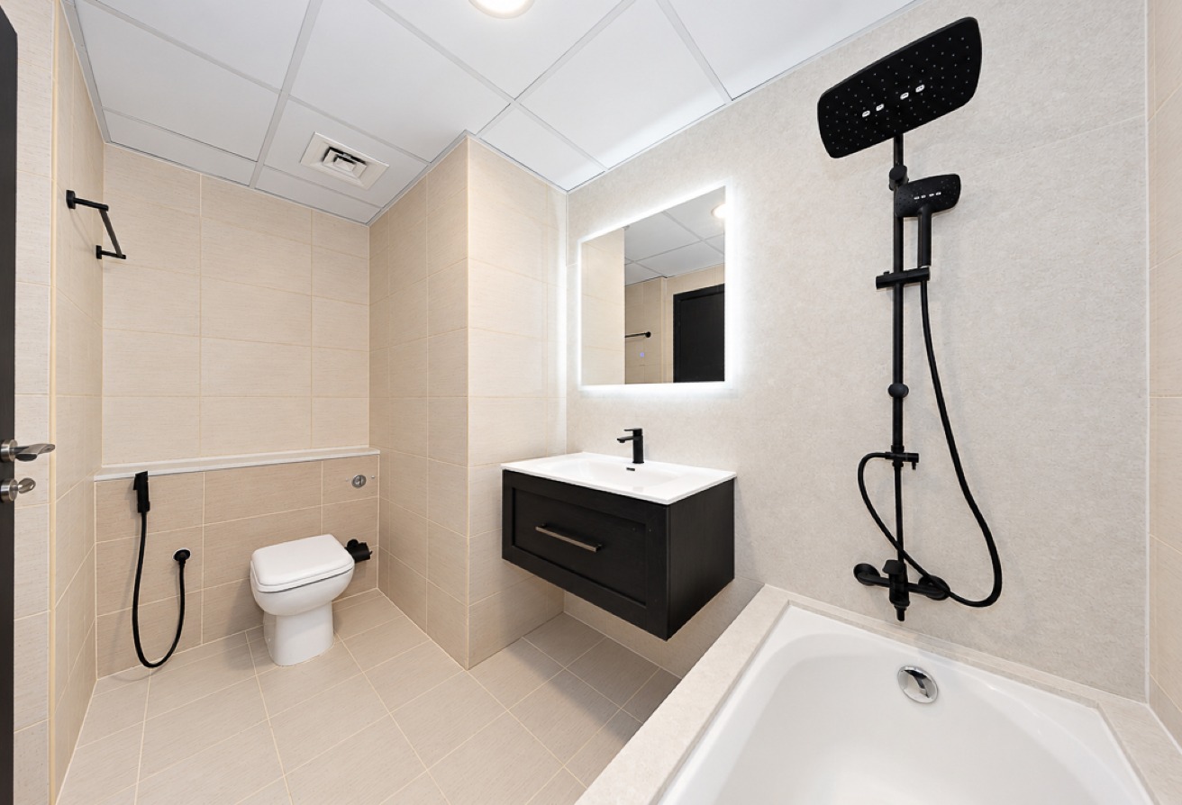 Studio apartment in Diamond Views 2, Jumeirah Village Circle: 13