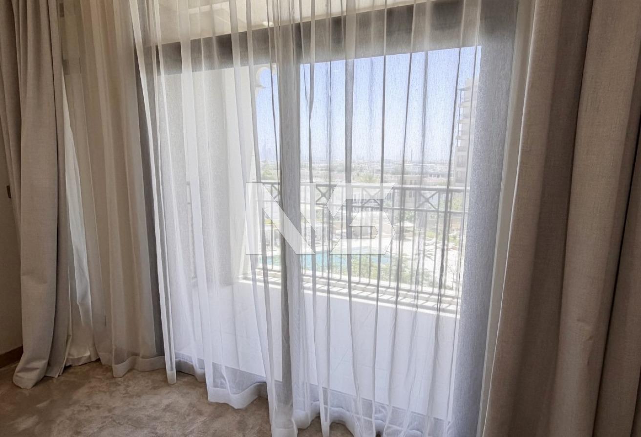 Renovated And Fully Furnished | Pool View | Vacant photo 28
