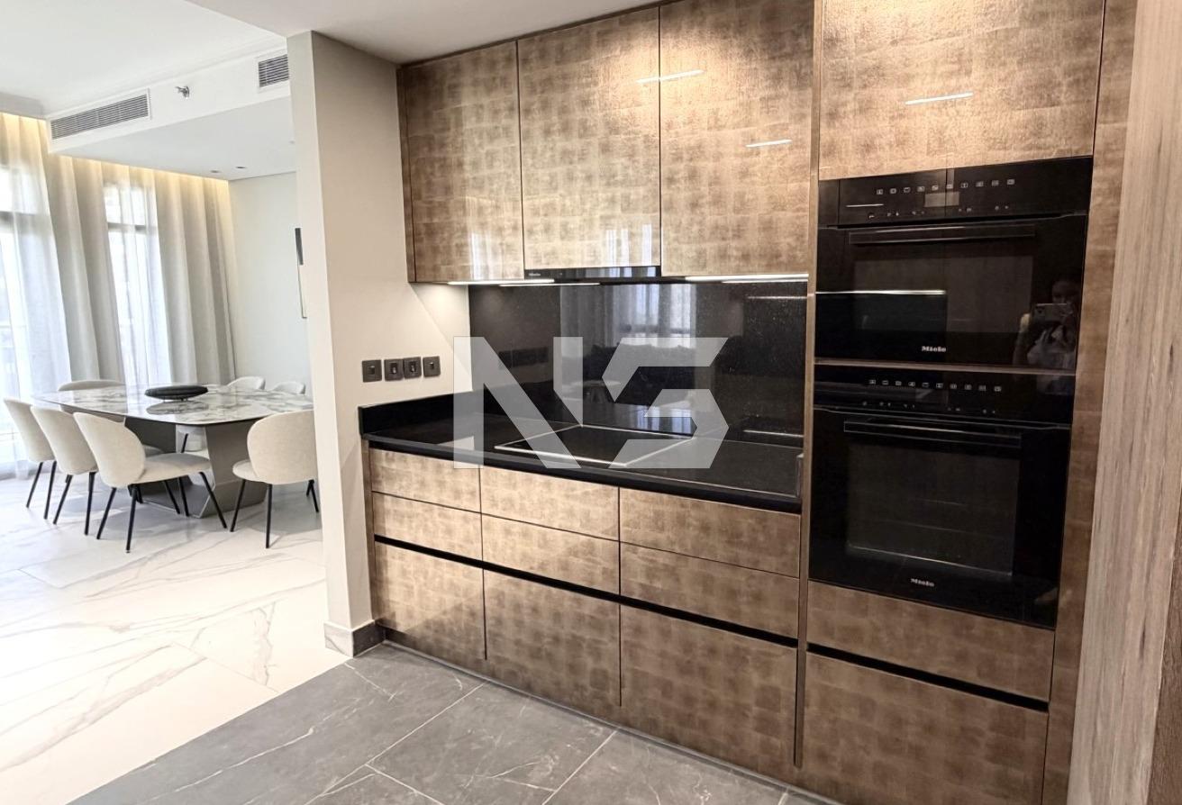 Renovated And Fully Furnished | Pool View | Vacant photo 8