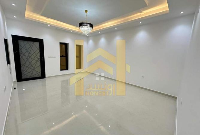 72307479 - Property Image 3