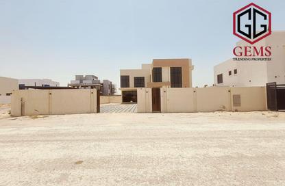 Villa - 5 Bedrooms - 6 Bathrooms for rent in International City Phase 2 - Al Warsan 4 - Al Warsan - Dubai