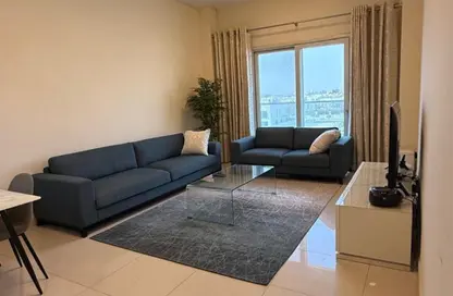 شقة - غرفة نوم - 2 حمامات للايجار في شقق حديقة الزاهية - الزاهية - تجارية مويلح - الشارقة