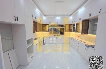 Villa - 5 Bedrooms - 7 Bathrooms for sale in Al Mowaihat 1 - Al Mowaihat - Ajman Villa - 5 Bedrooms - 7 Bathrooms for sale in Al Mowaihat 1 - Al Mowaihat - Ajman