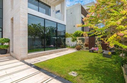 Villa - 6 - 7 for rent in District 5 - Jumeirah Park - Dubai Villa - 6 - 7 for rent in District 5 - Jumeirah Park - Dubai