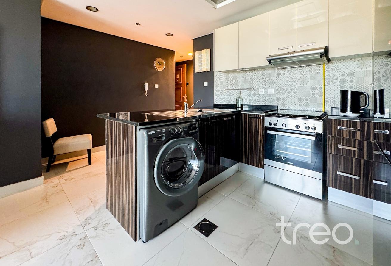 Vacant | Fully Furnished | Prime Location photo 8