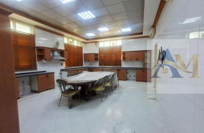 Villa - 5 - 6 for rent in Al Tay West - Al Suyoh - Sharjah Villa - 5 - 6 for rent in Al Tay West - Al Suyoh - Sharjah