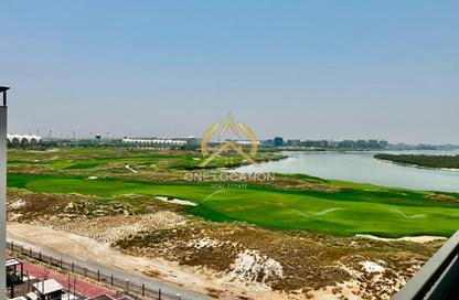 Apartment - 2 Bedrooms - 3 Bathrooms for sale in Views B - Yas Golf Collection - Yas Island - Abu Dhabi