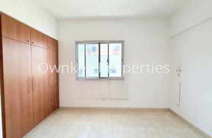 Apartment - 2 Bedrooms - 3 Bathrooms for rent in Blue Waves Residence - Al Mankhool - Bur Dubai - Dubai