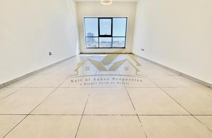 Apartment - 1 Bedroom - 2 Bathrooms for rent in Jumeirah Garden City - Al Satwa - Dubai
