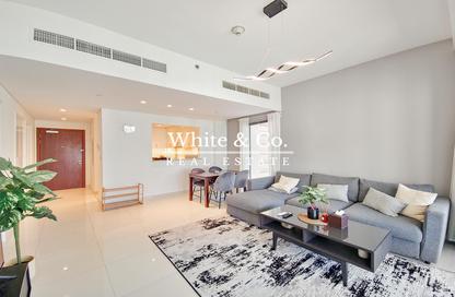 Apartment - 1 Bedroom - 2 Bathrooms for rent in Boulevard Crescent Tower 1 - BLVD Crescent - Downtown Dubai - Dubai Apartment - 1 Bedroom - 2 Bathrooms for rent in Boulevard Crescent Tower 1 - BLVD Crescent - Downtown Dubai - Dubai