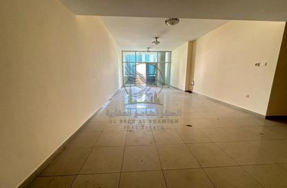 Apartment - 3 Bedrooms - 5 Bathrooms for rent in Al Majaz 2 - Al Majaz - Sharjah Apartment - 3 Bedrooms - 5 Bathrooms for rent in Al Majaz 2 - Al Majaz - Sharjah
