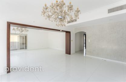Villa - 4 - 4 for rent in Meadows 4 - Meadows - Dubai