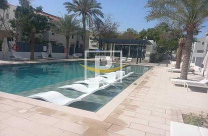 Townhouse - 4 Bedrooms - 4 Bathrooms for rent in Jumeirah 2 Villas - Jumeirah 2 - Jumeirah - Dubai