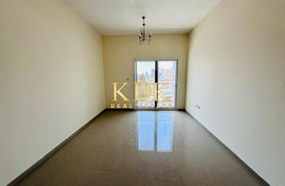 Apartment - 1 Bedroom - 2 Bathrooms for rent in UniEstate Sports Tower - Dubai Sports City - Dubai