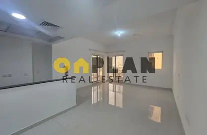 شقة - 1 حمام للايجار في البرج الأسباني - مدينة دبي الرياضية - دبي