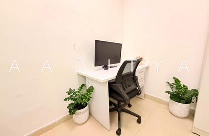 Office Space - Studio - 1 Bathroom for rent in Al Rostamani Building - Port Saeed - Deira - Dubai