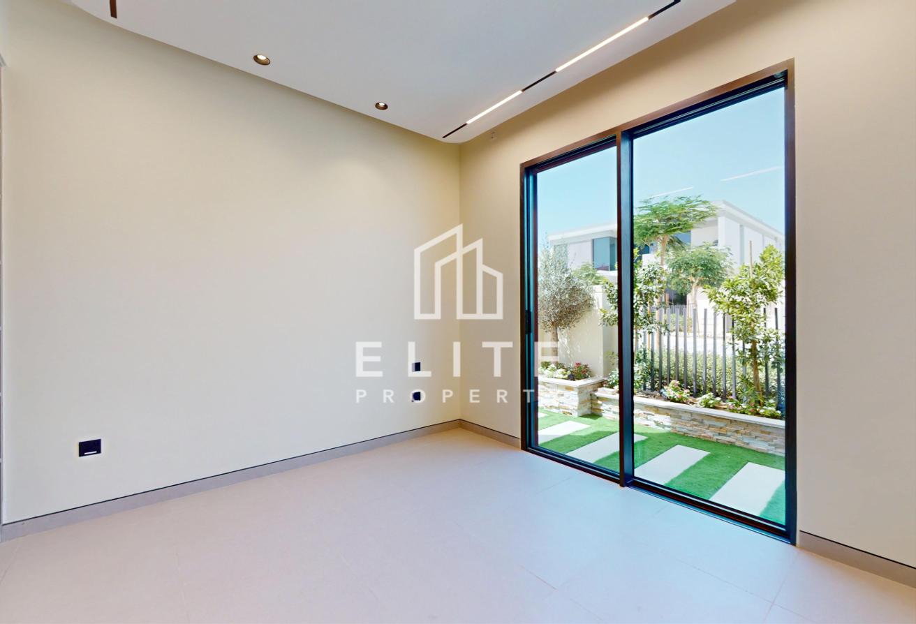 Fully Upgraded | Landscaped | Internal photo 12