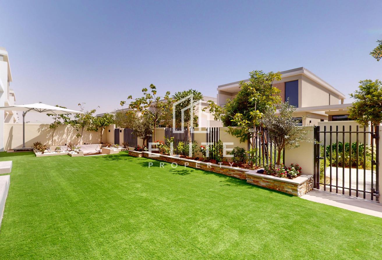 Fully Upgraded | Landscaped | Internal photo 5