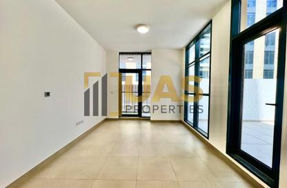 Apartment - 1 Bedroom - 2 Bathrooms for rent in Jumeirah Garden City - Al Satwa - Dubai