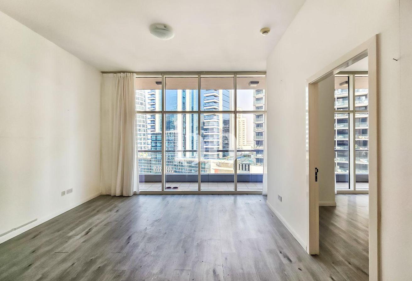 Exclusive | Studio Apartment | Unfurnished photo 3