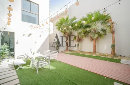 Villa - 5 Bedrooms - 6 Bathrooms for sale in Al Zahia 4 - Al Zahia - Muwaileh Commercial - Sharjah