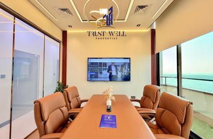 Business Centre - Studio - 6 Bathrooms for rent in Dar Al Salam Building - Corniche Road - Abu Dhabi