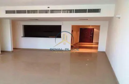 شقة - غرفة نوم - 2 حمامات للايجار في تفريعة القنال 1 - أبراج الجولف - مدينة دبي الرياضية - دبي