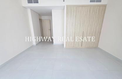 Apartment - 2 Bedrooms - 4 Bathrooms for rent in Muwailih Building - Muwaileh - Sharjah