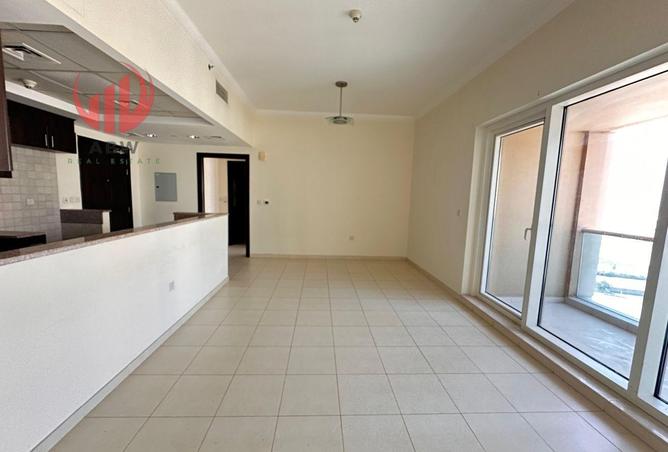 73853172 - Property Image 3