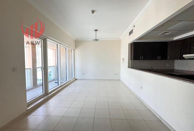 73853172 - Property Image 2