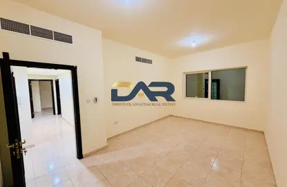 شقة - 2 غرف نوم - 3 حمامات للايجار في شعبية 9 - شعبية - مصفح - أبوظبي