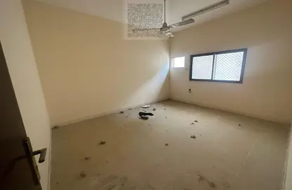 عمارة بالكامل - 8 غرف نوم - 8 حمامات للايجار في الجرف الصناعية 3 - الجرف الصناعية - عجمان