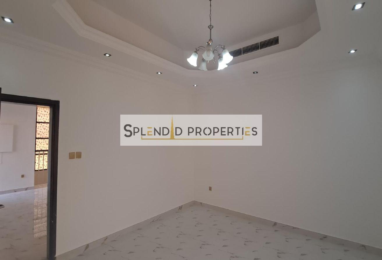 Attractive Independent 5 BED|Private Garden +Pool photo 19