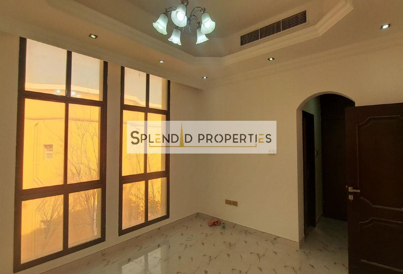 Attractive Independent 5 BED|Private Garden +Pool photo 16