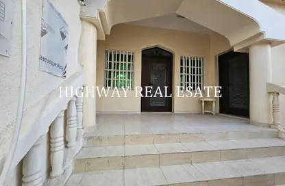 Villa - 3 Bedrooms - 2 Bathrooms for rent in Al Rawda 3 - Al Rawda - Ajman