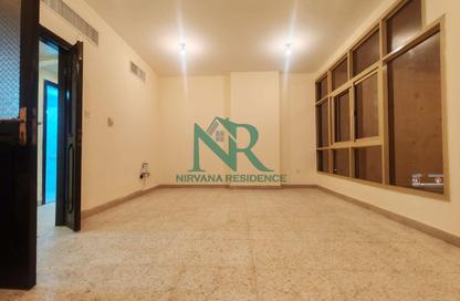 Apartment - 2 - 2 for rent in Hamdan Street - Abu Dhabi