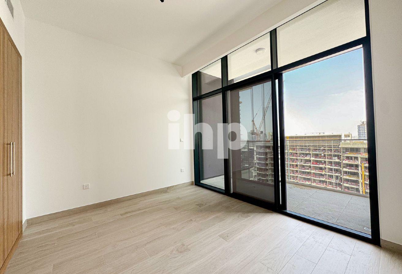 Luxury 1 bed | Amazing location | Vacant photo 6