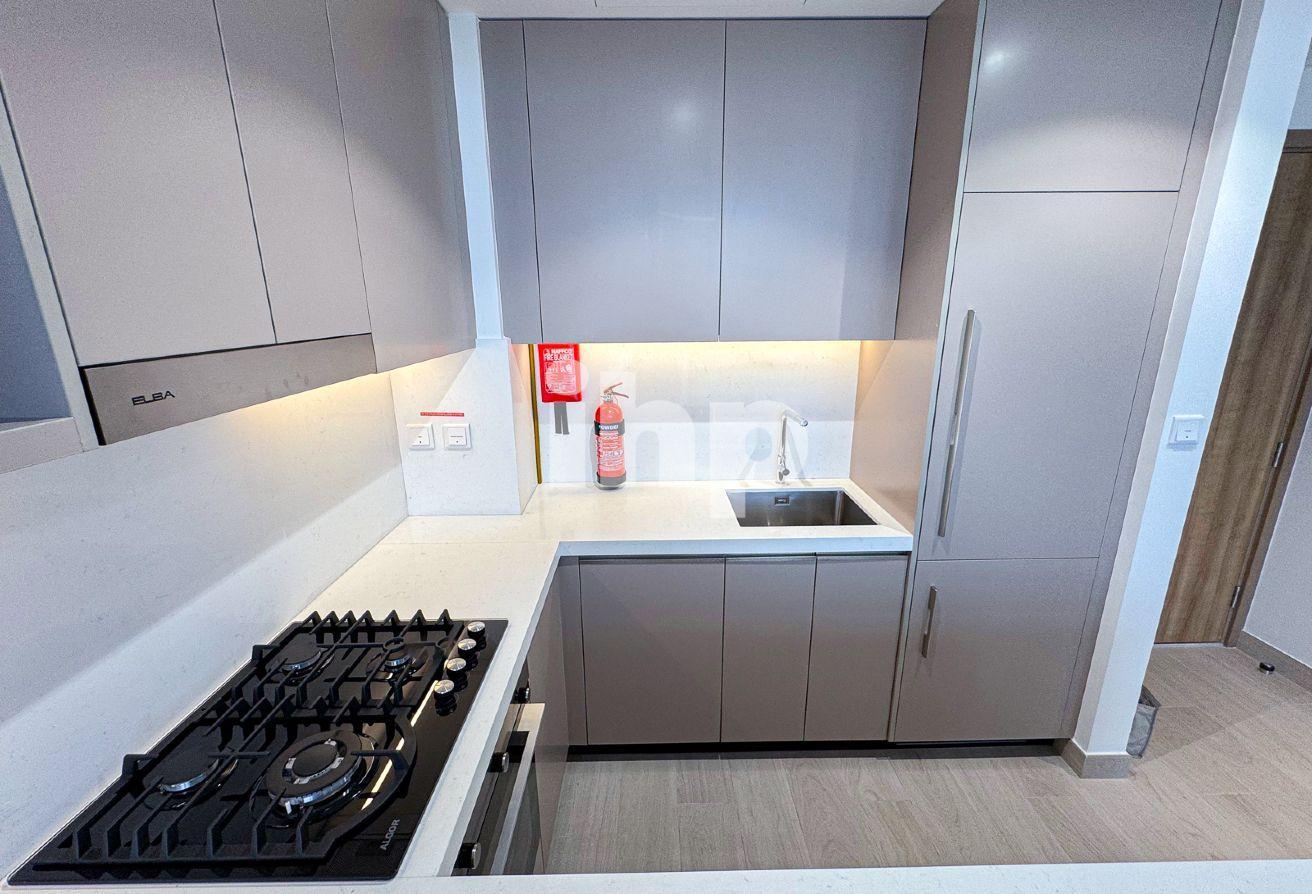Luxury 1 bed | Amazing location | Vacant photo 7