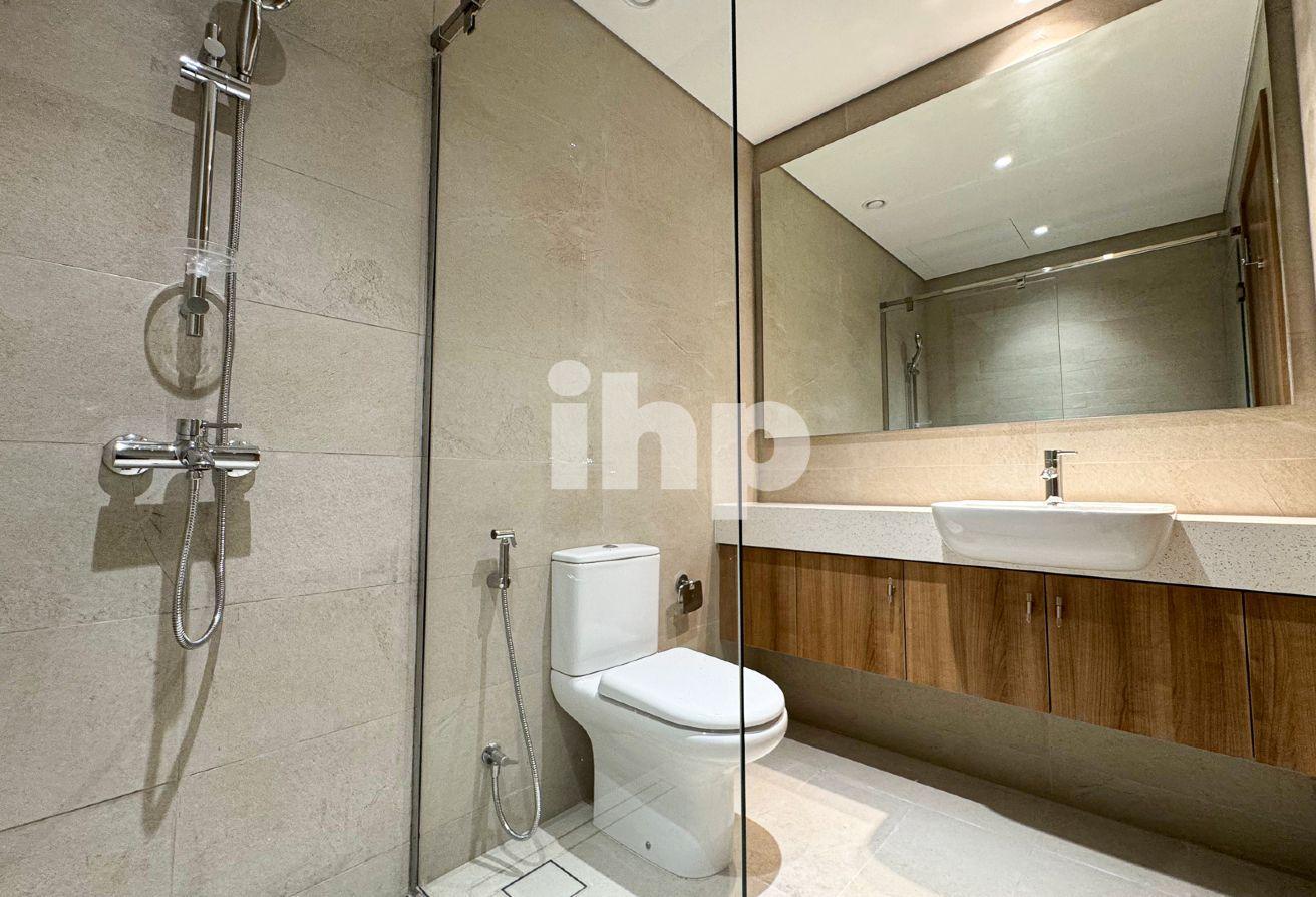Luxury 1 bed | Amazing location | Vacant photo 12