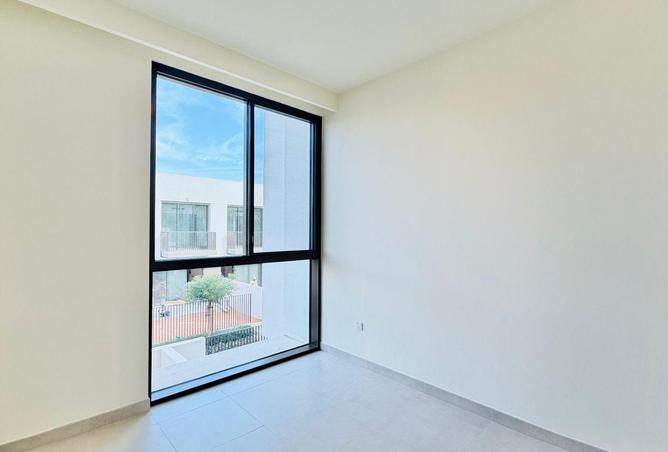 53573897 - صورة العقار 3